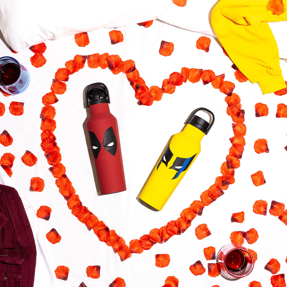 deadpool-and-wolverine-drinkware-q7 a7afce7e71cf--DeadpoolWolverine-PDPLifestyle2.jpg